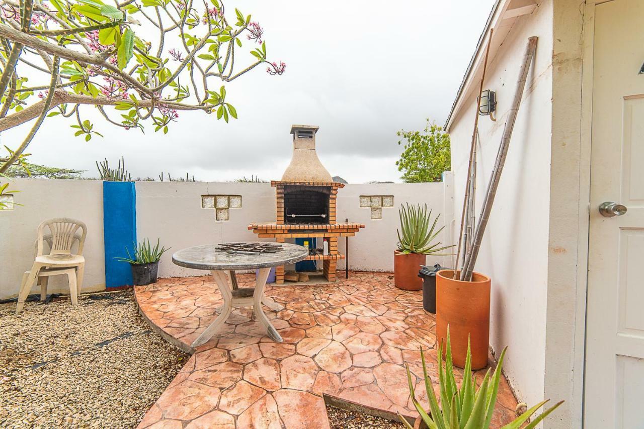 Hacienda Wayaca Apartments オラニエスタッド エクステリア 写真